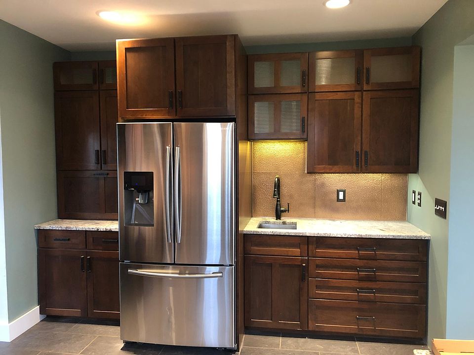 Brand new stainless appliances!