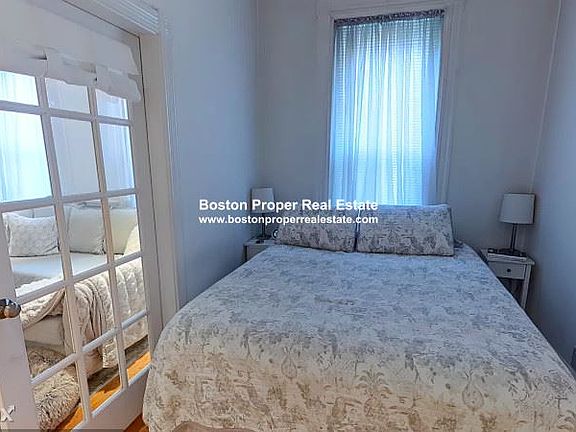 254 Newbury St. #1 Boston - Back Bay Unit Photo 5