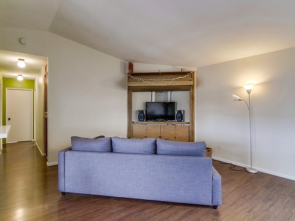 5th image of 4129 Highland Ave Unit 4