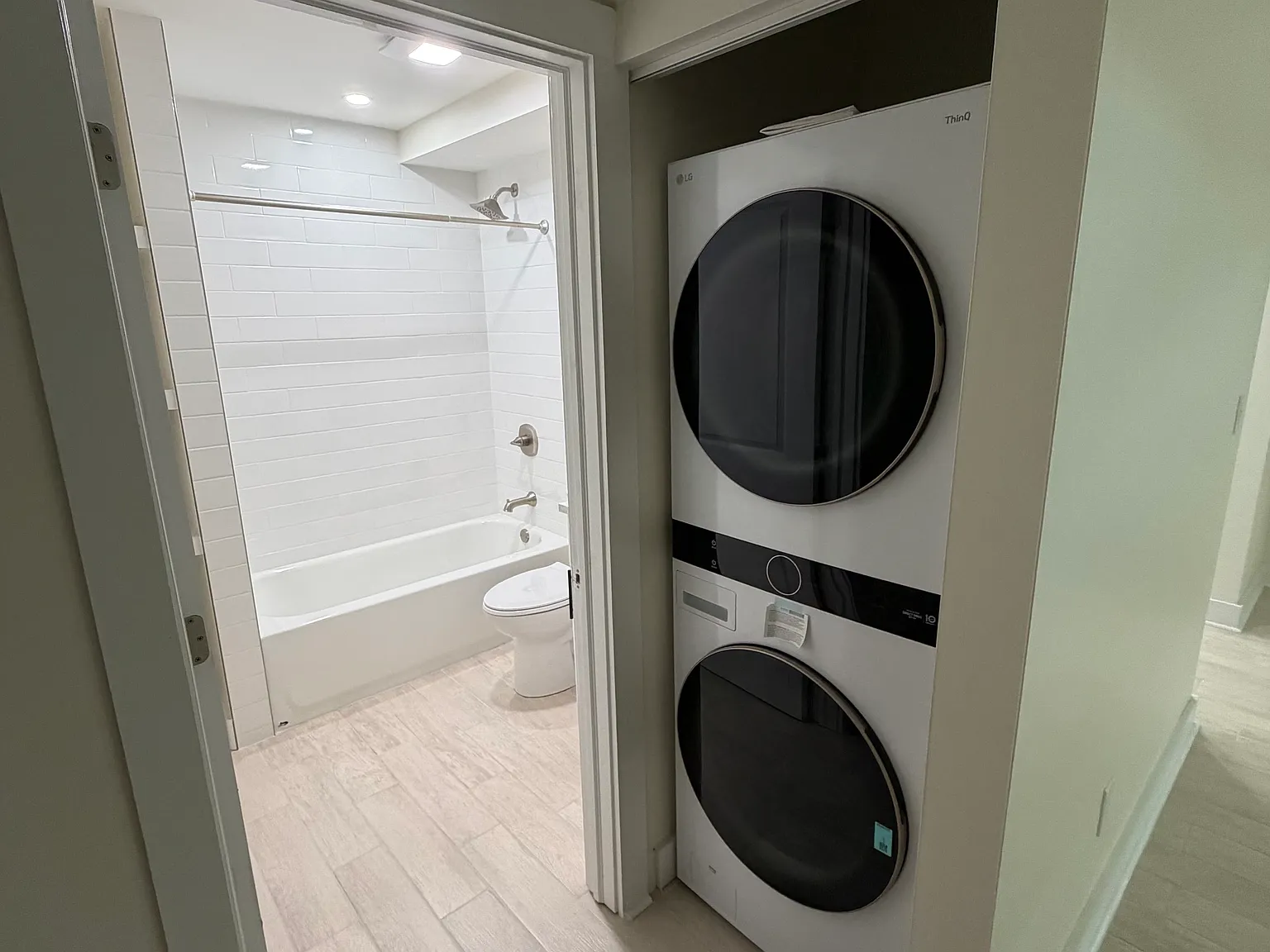 2 bed, $3,400 — Photo 3