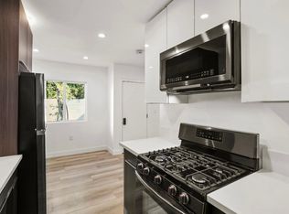 2561 W Avenue 30, Los Angeles, CA 90065