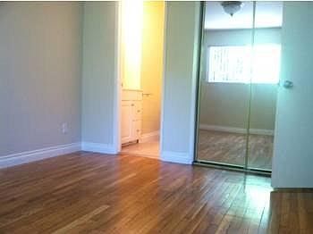 4th image of 1738 Purdue Ave APT 02