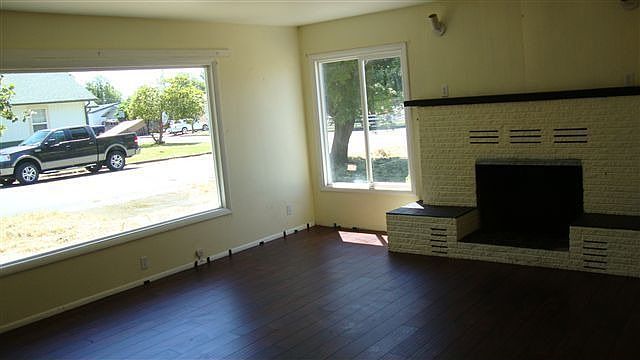 2nd image of 2508 Le Clair Ave