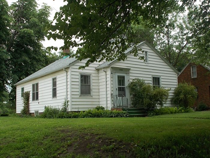 Front view of home