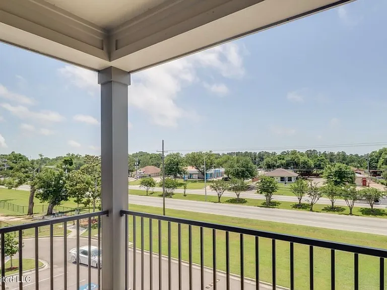 2501 Bienville Blvd #334 — Photo 4