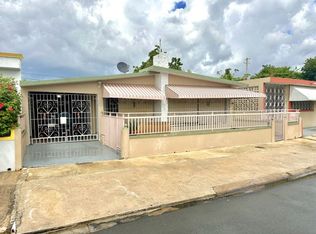 Reparto Metropolitano 953 Calle 25 SE, San Juan, PR 00921