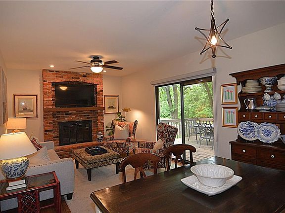 3rd image of 13908 S Brookwood Ct