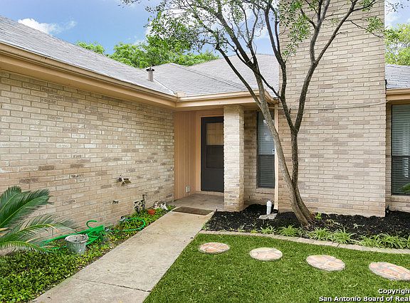 3rd image of 12010 Vista Nogal St
