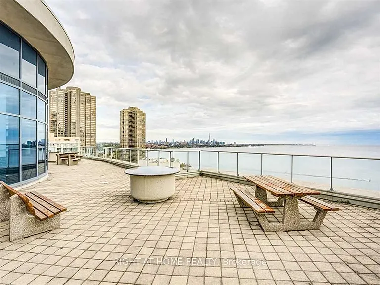2087 Lake Shore Blvd W #207 — Photo 22