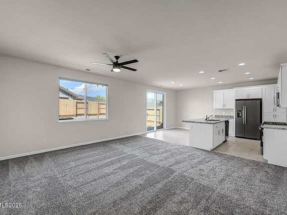 4th image of 3535 Tourmaline Ct