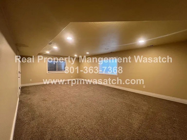 7455 S 4950 W — Photo 34
