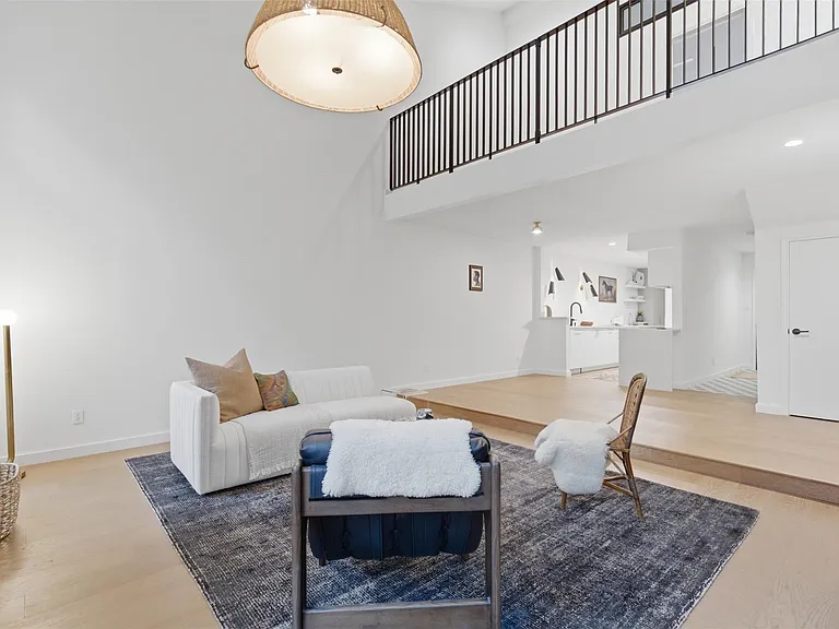 8300 Summer Place Dr — Photo 4
