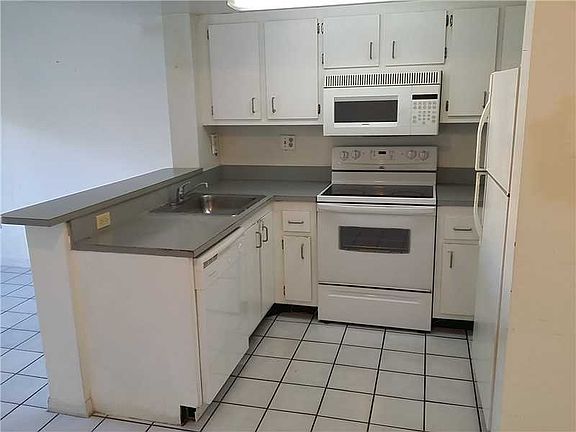 4th image of 675 NW 85th Ct APT 110