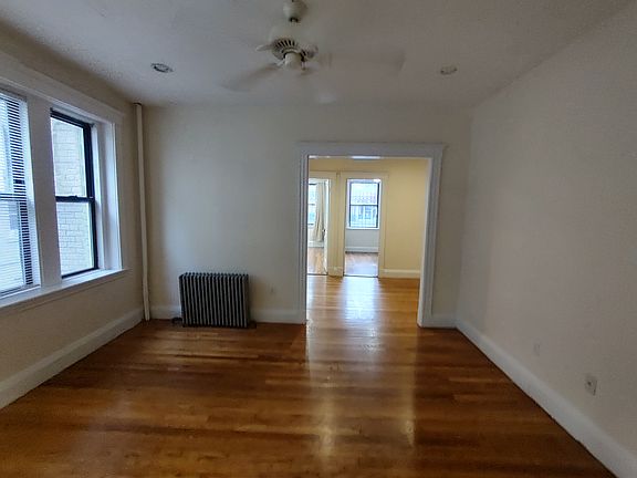 4th image of 244 Kelton St APT 9A