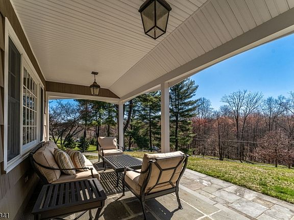 2nd image of 622 River Rd