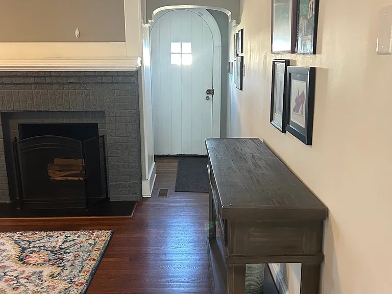 2403 Williamsburg Rd — Photo 9