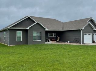 4636 S 149th Rd, Bolivar, MO 65613