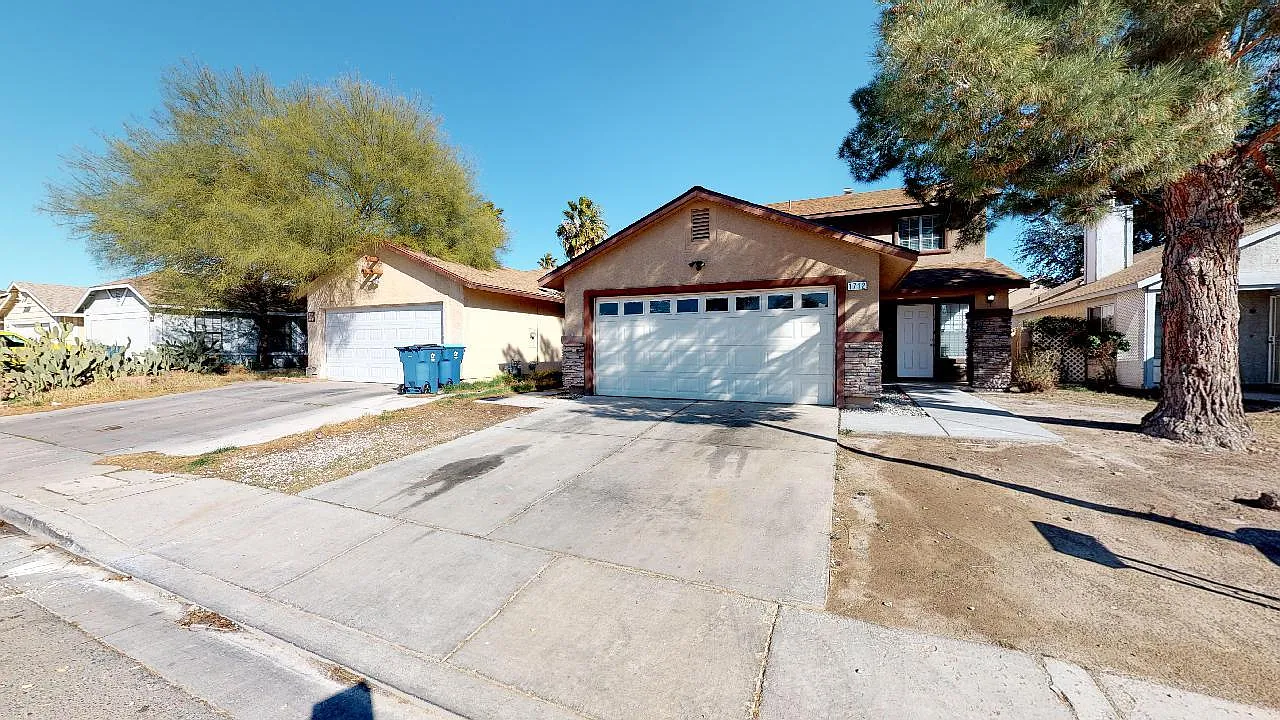 3 bed, 2.5 bath, 1400 sqft, $1,795 — Photo 1