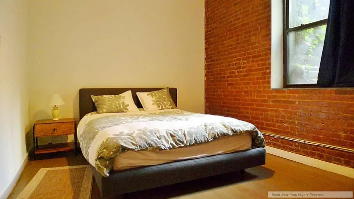 Rented by Bond New York | media 31