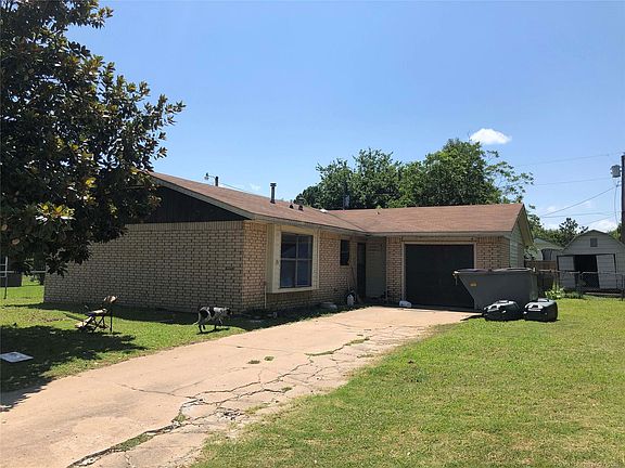 2nd image of 503 Park Pl