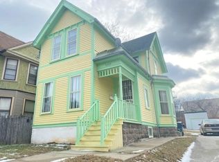 2423 W Kilbourn Ave, Milwaukee, WI 53233