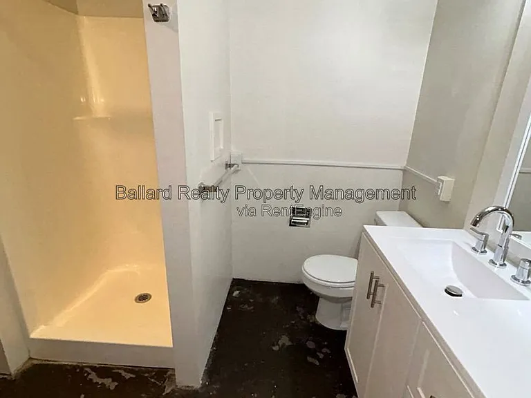 1802 NW 89th St — Photo 16
