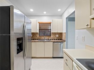 101 W Parkway Dr, Pompano Beach, FL 33068