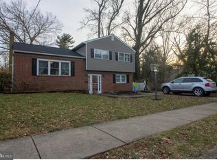 31 Devon Rd, Mount Holly, NJ 08060