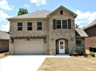 7970 Saint James Dr, Pinson, AL 35126