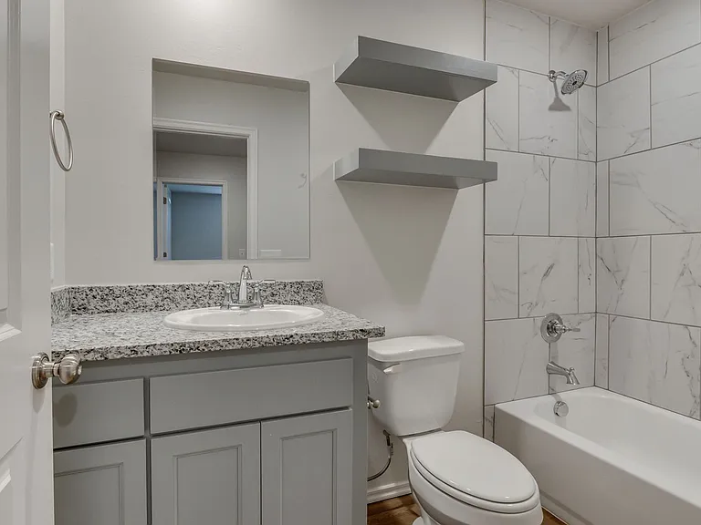 10810 NW 119th Pl — Photo 44