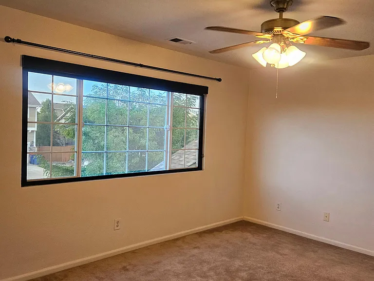 440 Andrew Dr — Photo 12