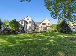 4772 Shire Ridge Rd E, Hilliard, OH 43026