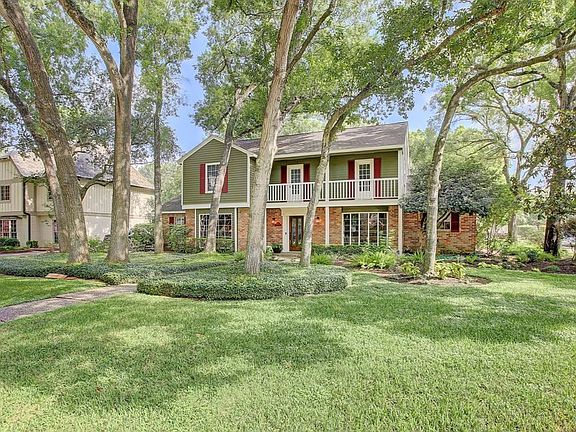2nd image of 14802 Carolcrest Dr