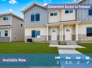 1376 Meadow Ln, Spanish Fork, UT 84660