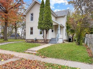 213 Gates Ave, Elyria, OH 44035