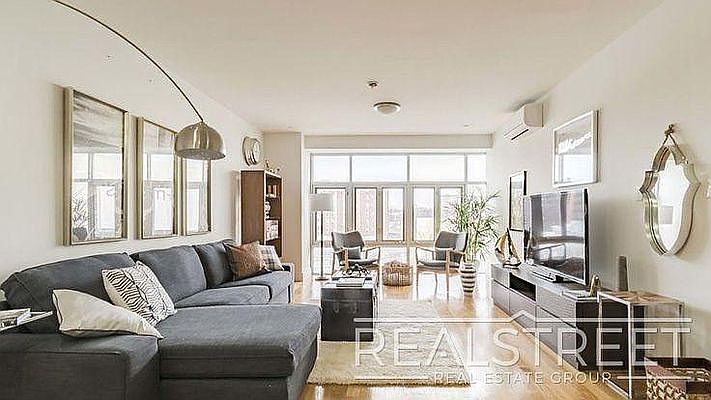 1st image of 90-02 Queens Blvd #518
