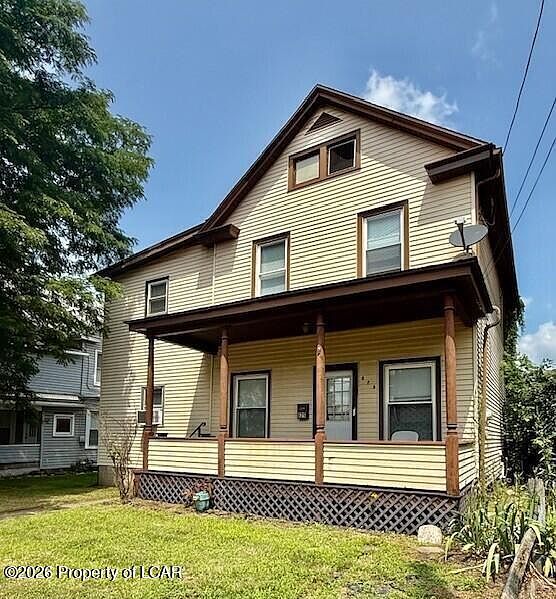 1st image of 825 W Front St