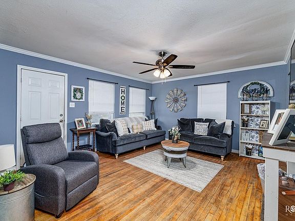4th image of 318 Montague Ave