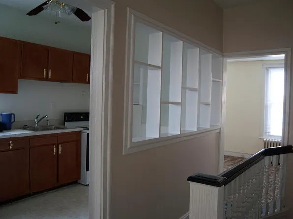 592 Jamestown St Suite 2, Philadelphia, PA 19128