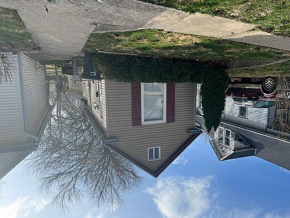 2nd image of 2517 S 15th St