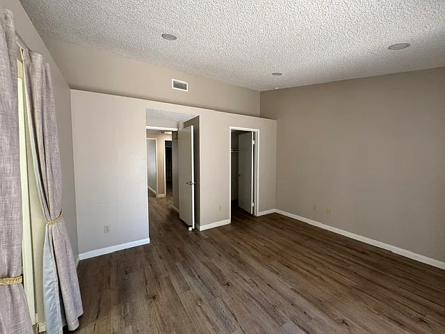 26562 Braddock Rd — Photo 17