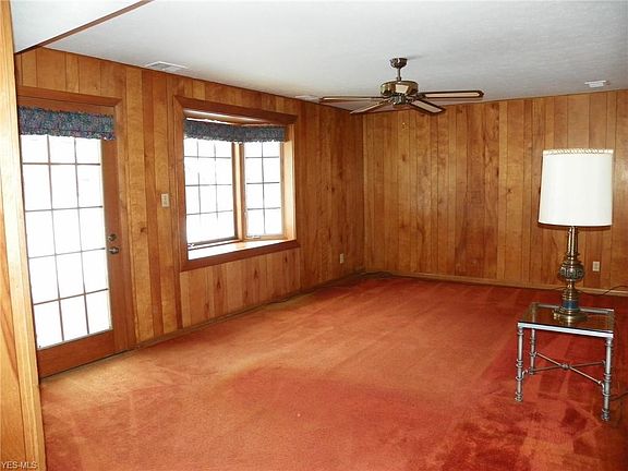 4th image of 5901 Sandy Hook Dr