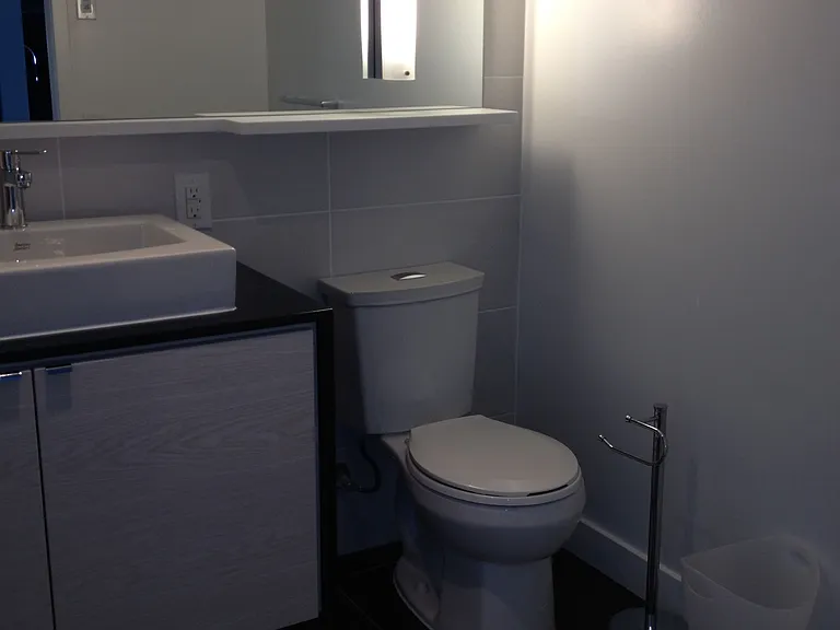 72 Esther Shiner Blvd #1908 — Photo 7