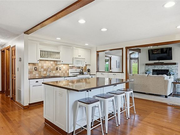 5th image of 447 Partridge Run Rd