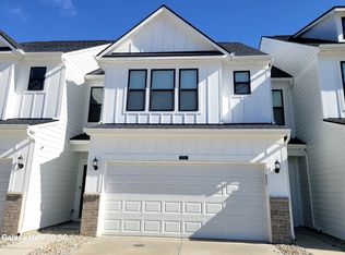 3283 Haflinger Dr, Zionsville, IN 46077