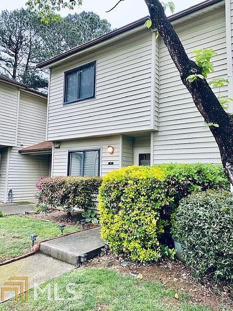 1st image of 1182 Country Ct #1182