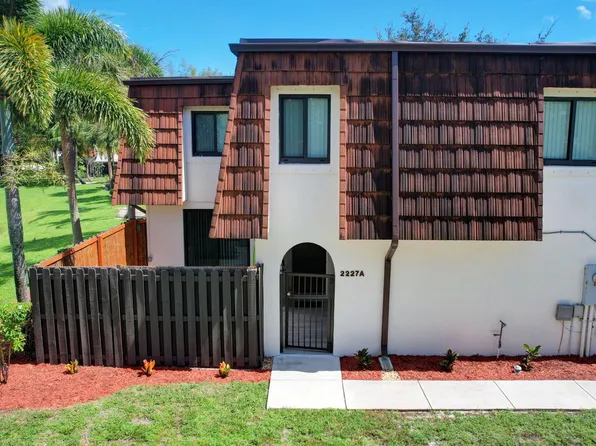 2227 White Pine Circle #A, Greenacres, FL 33415