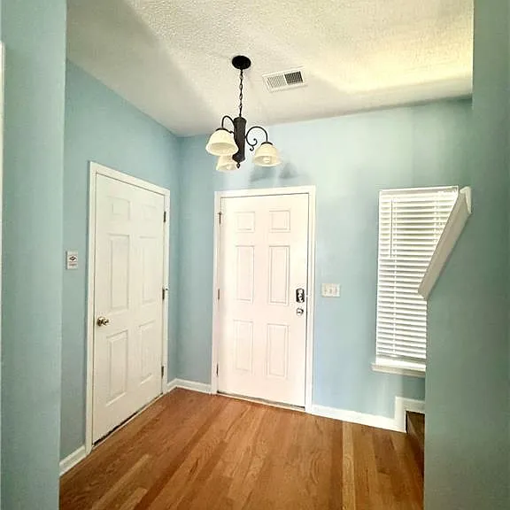 3871 Pleasant Oaks Dr — Photo 5