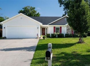 1 Woodbriar Rd #1, Weaverville, NC 28787