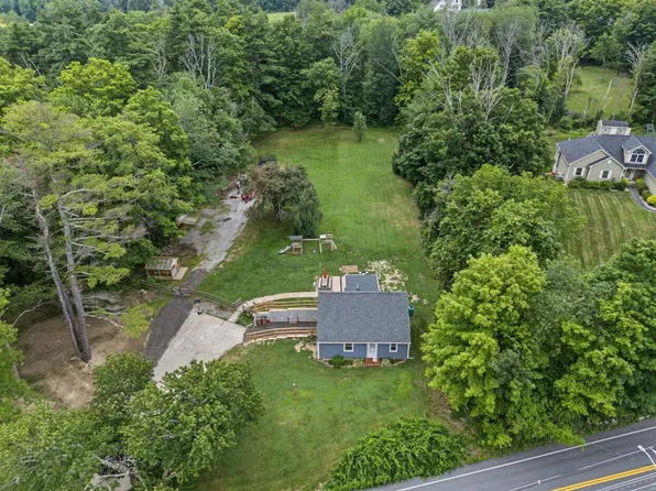 10 Academy Avenue, Atkinson, NH 03811